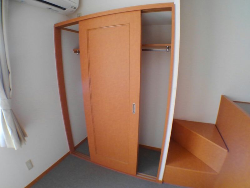 レオパレスブラン 収納