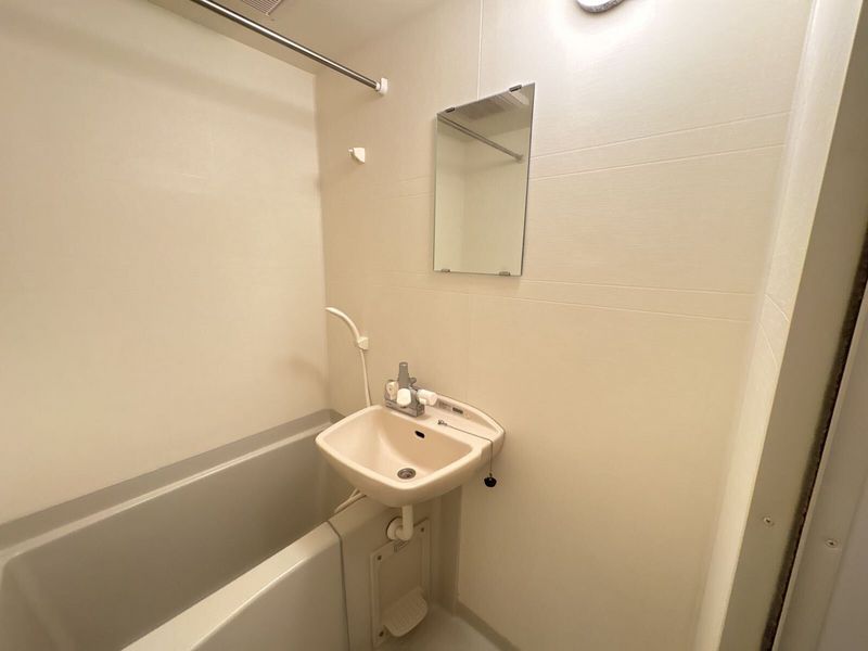 LEONEXT Yumura 세면대