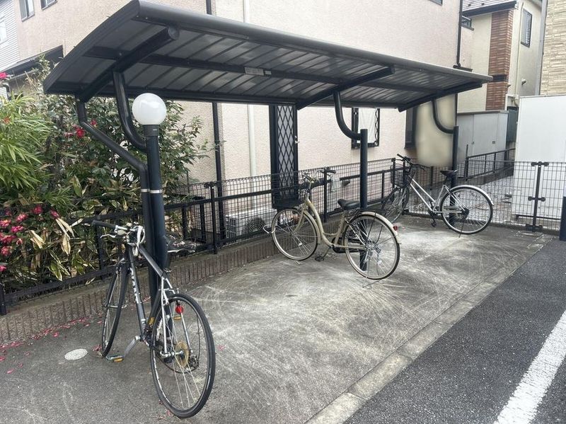 LEONEXT Apple Pair Shared spaces