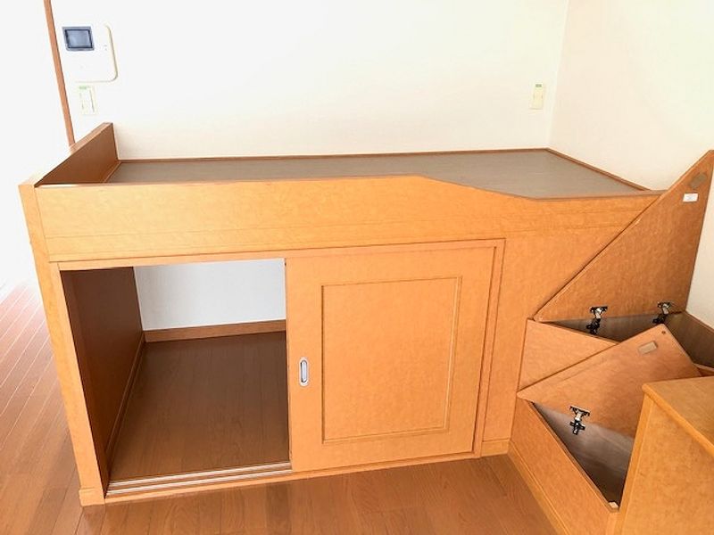 レオパレスオンワード磐田 収納