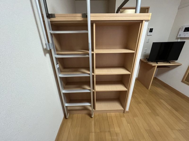レオパレス松山保免 収納