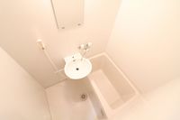 leopalace Olive Bathroom