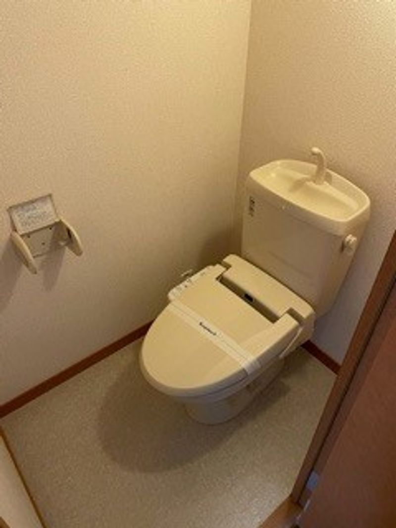 レオパレスｔｒｏｉｓピエールＡ トイレ