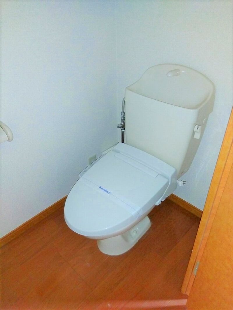 レオパレスエピナール トイレ