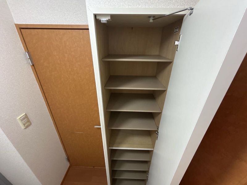 leopalace Ceryus B Khác