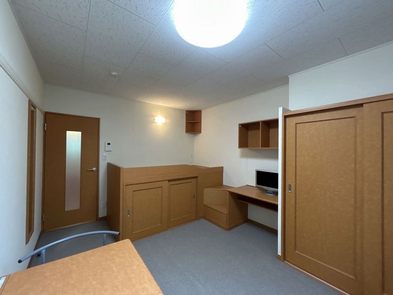 レオパレス西羽貫 居間