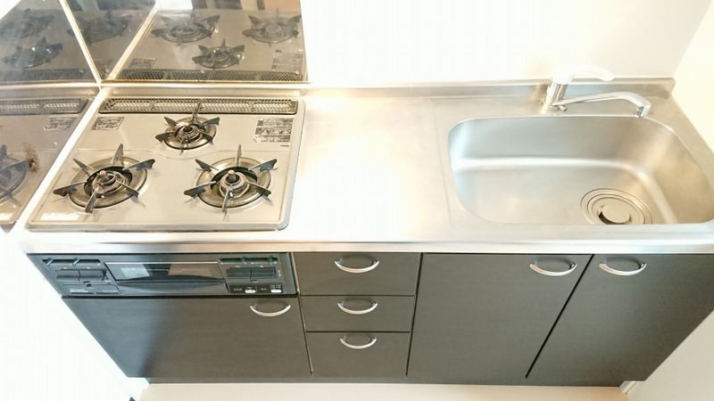 レオネクストＣｒｉｂ塚間 キッチン