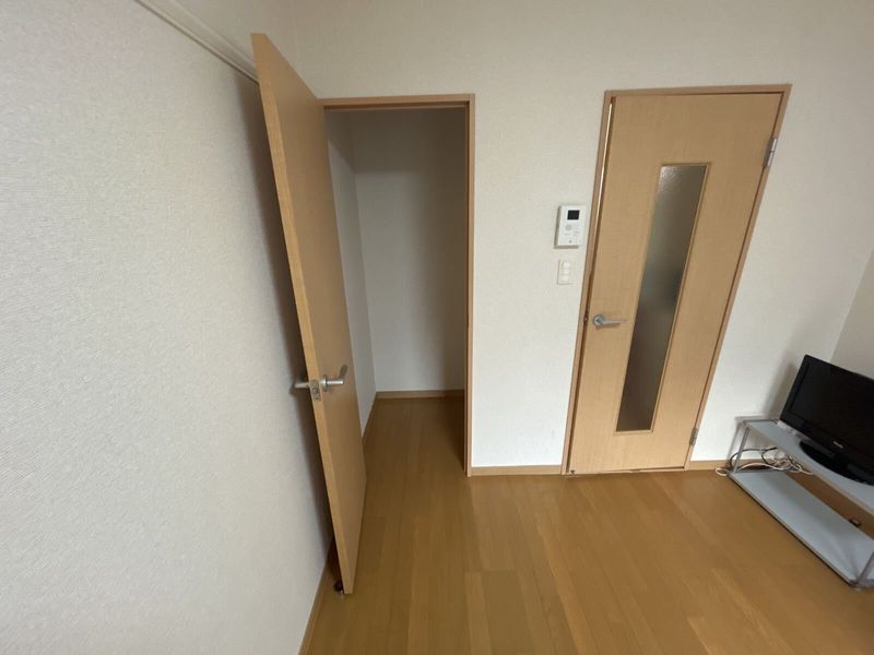 レオパレスしろがね 収納