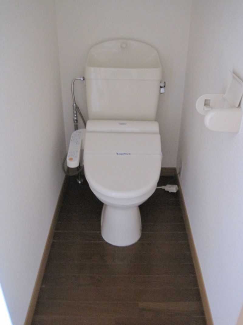 レオパレスタカダ トイレ