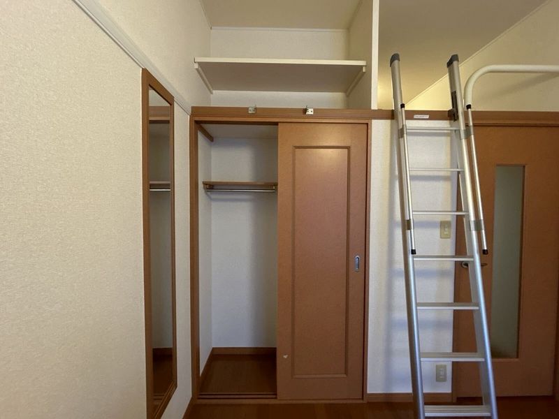 レオパレスボヌール 収納