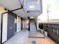 レオパレスＡＹＯＫＡ エントランス