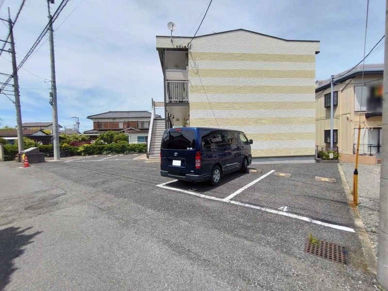 レオパレスコトブキ 駐車場