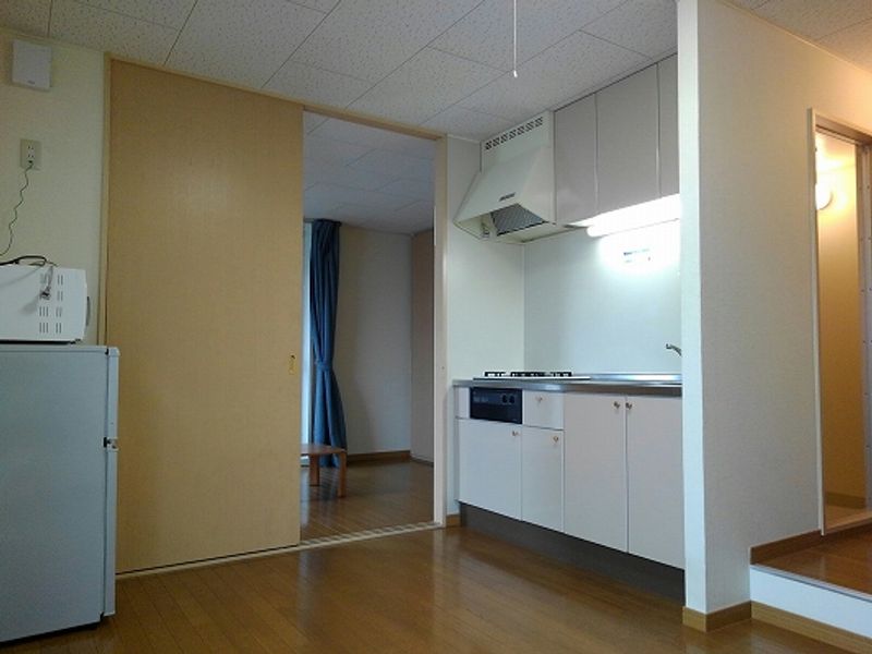 レオパレス中津川 居間