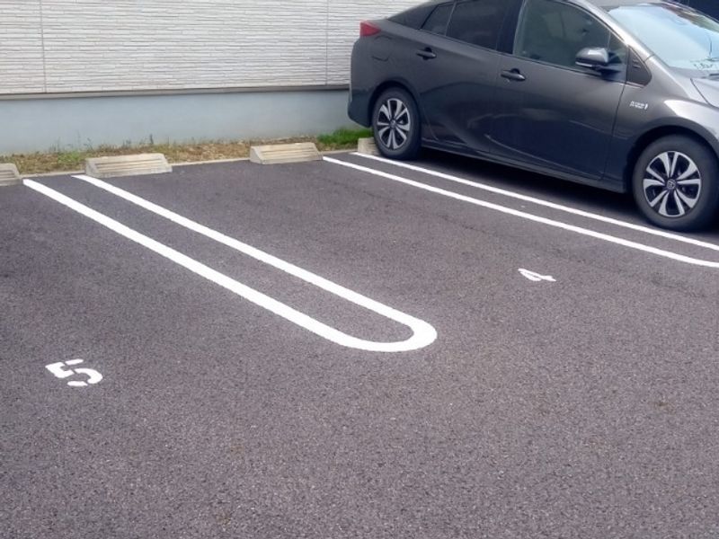 クレイノＭＩＺＵＮＯⅡ 駐車場