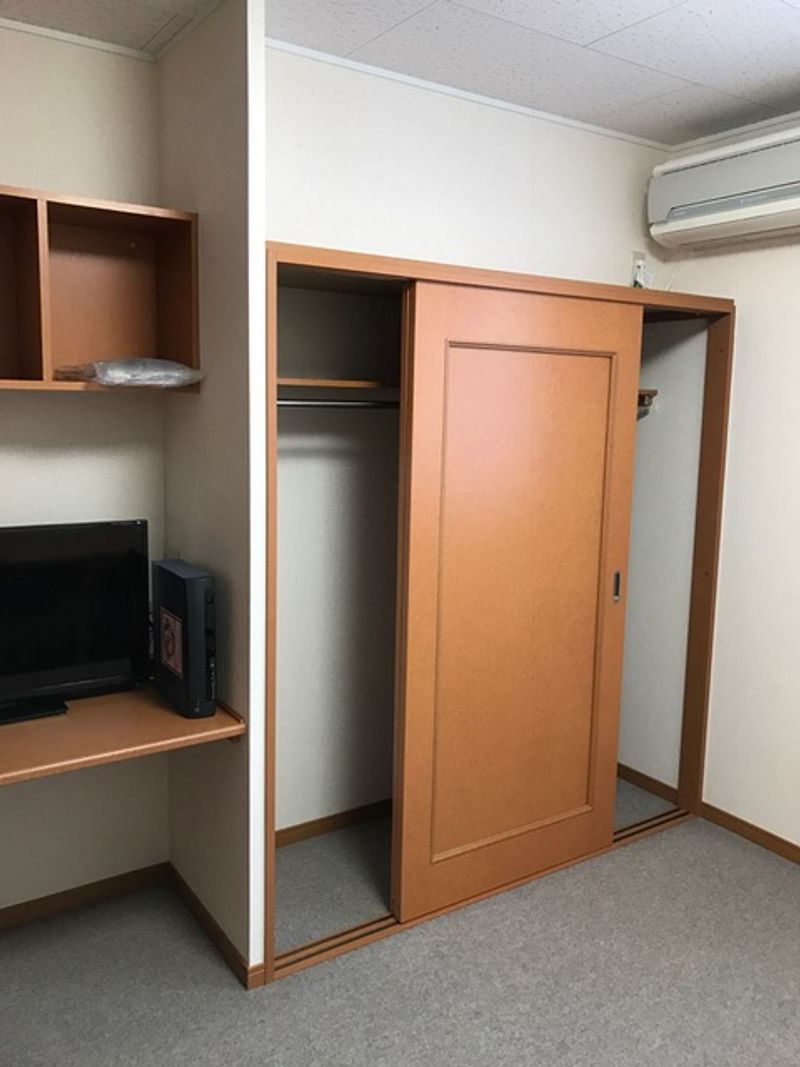 レオパレスえむ 収納