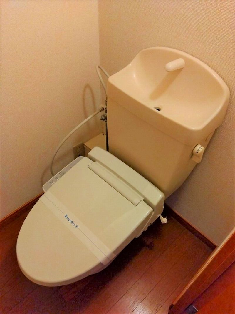 レオパレスカメリア トイレ