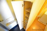 レオパレスウイステリア 収納