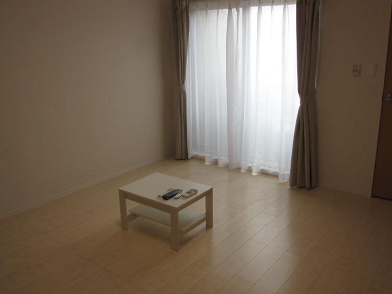 クレイノ愛琴 居間