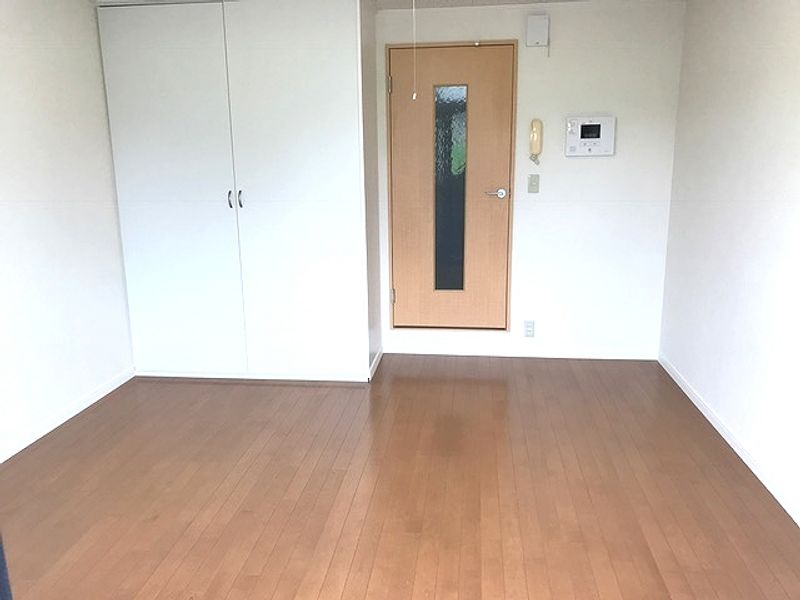 レオパレスリブェール 居間