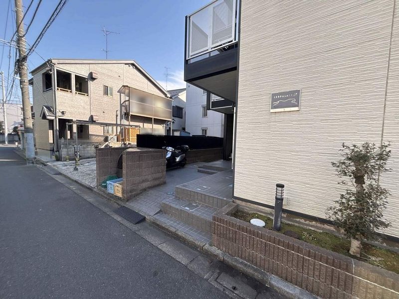 レオパレスＳ エントランス