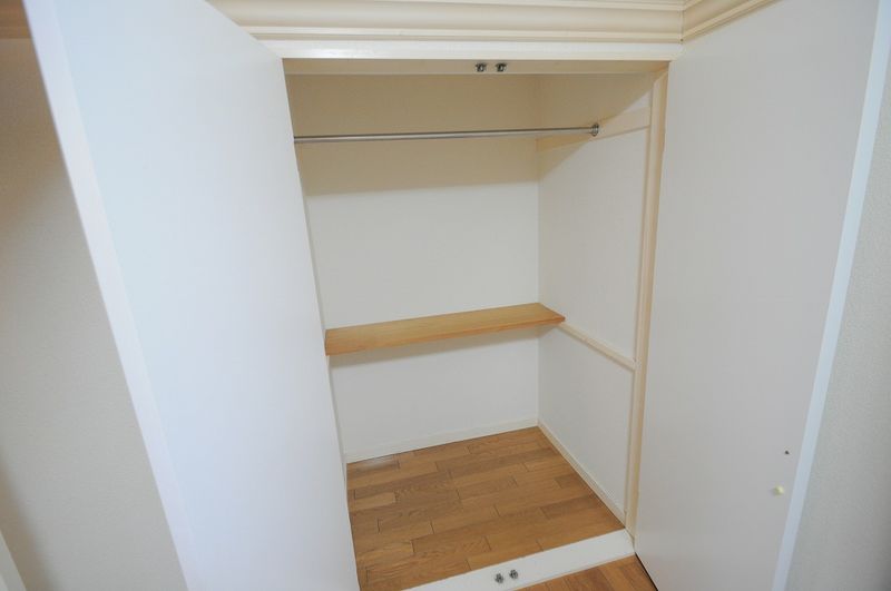 レオパレスプチベルク参番館 収納