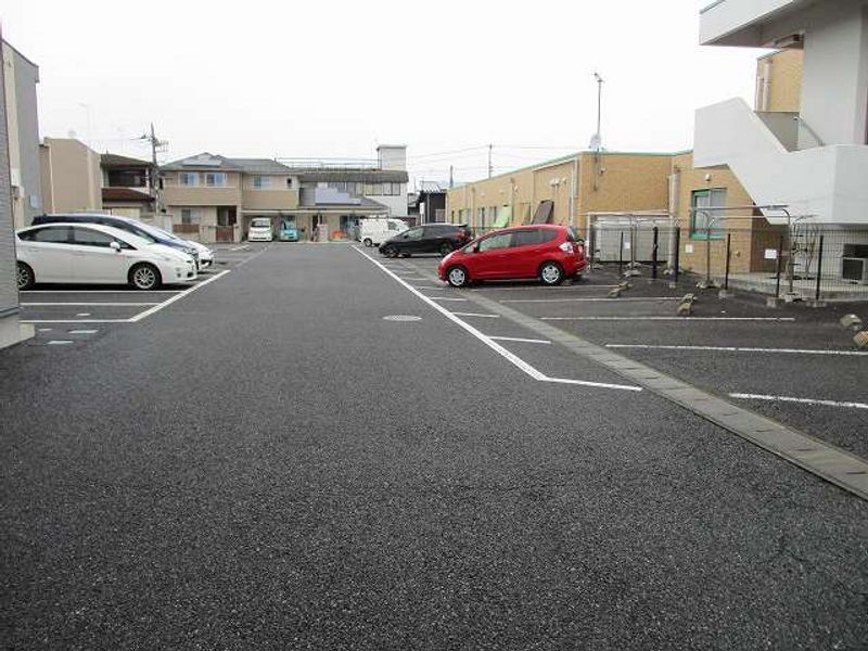 レオパレスメゾンＴ　Ａ 駐車場