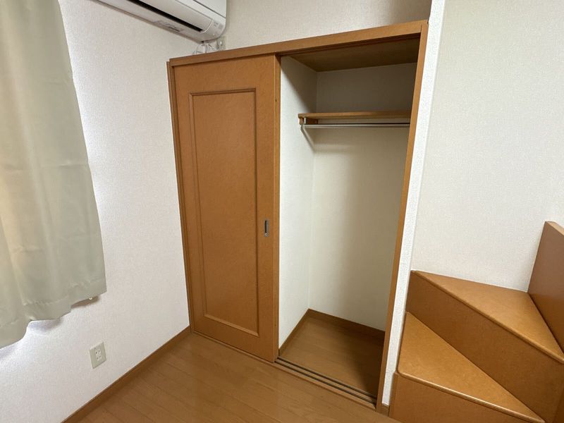 レオパレス三丁田 収納