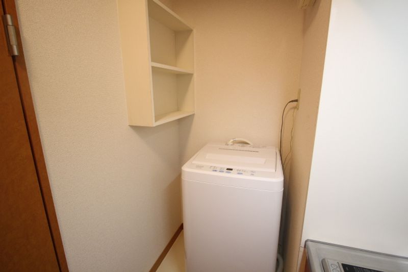 レオパレスコメットⅡ 玄関