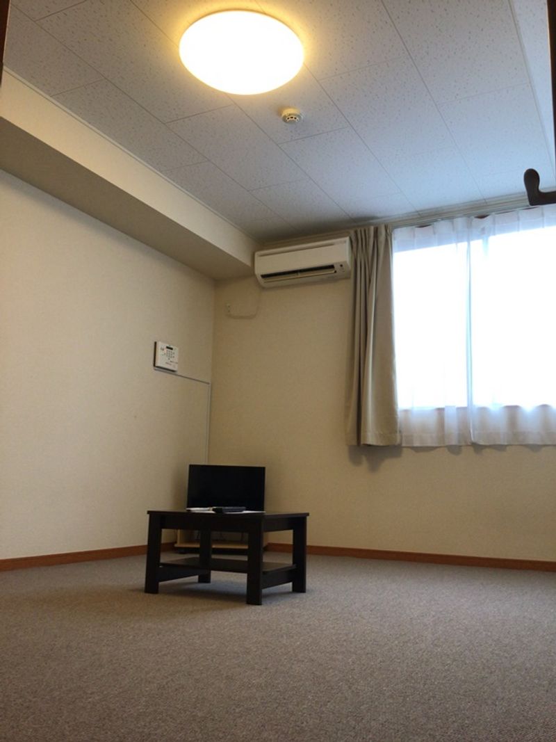 レオパレスピュアⅢ 居間