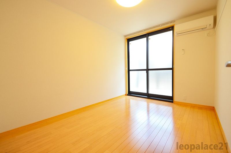 leopalace Zelkova II Living room