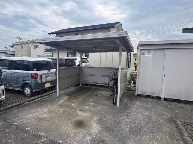 レオパレス北中江 共用部分