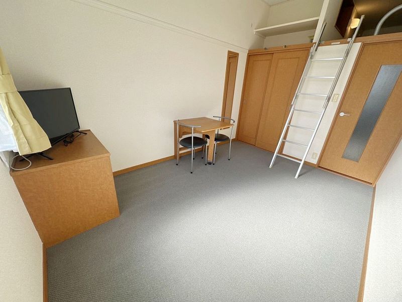 leopalace Pinus Living room