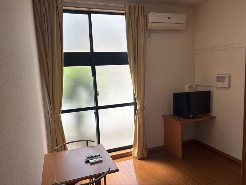 レオパレスＳＴＯ 居間