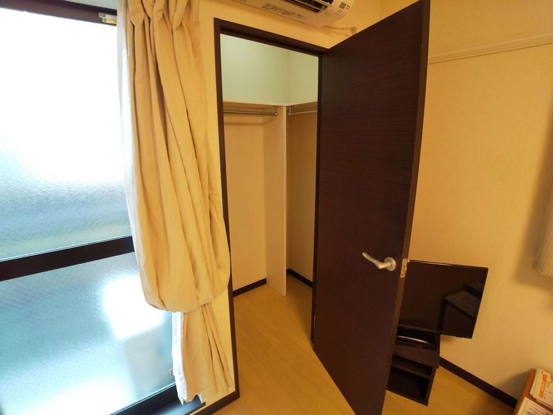 レオネクストグレイス中長尾 収納