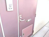 レオパレス双柳２番館 玄関