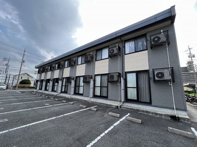 レオパレス大山 駐車場