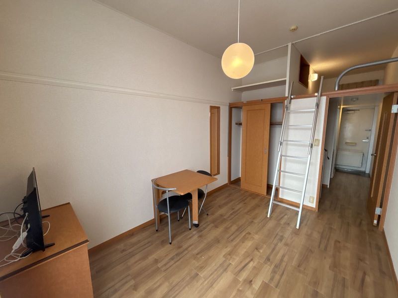 レオパレスソレイユ 居間