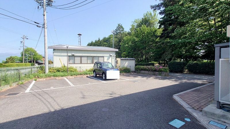 レオパレスＦＵＪＩＴＡＹＡ 駐車場