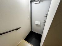 レオネクストエテルノセラ３号館 玄関