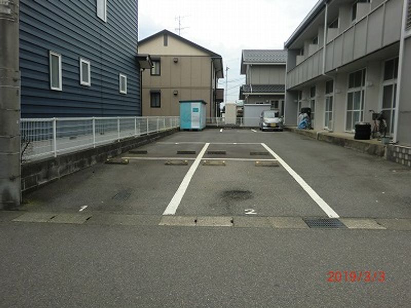 レオパレスＰＡＳＴＥＬＬＯ 駐車場