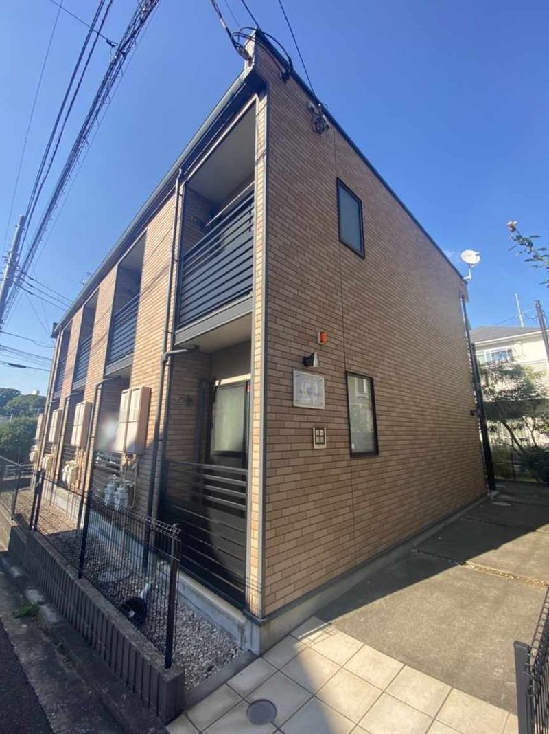 レオネクストロングライフ山手 外観