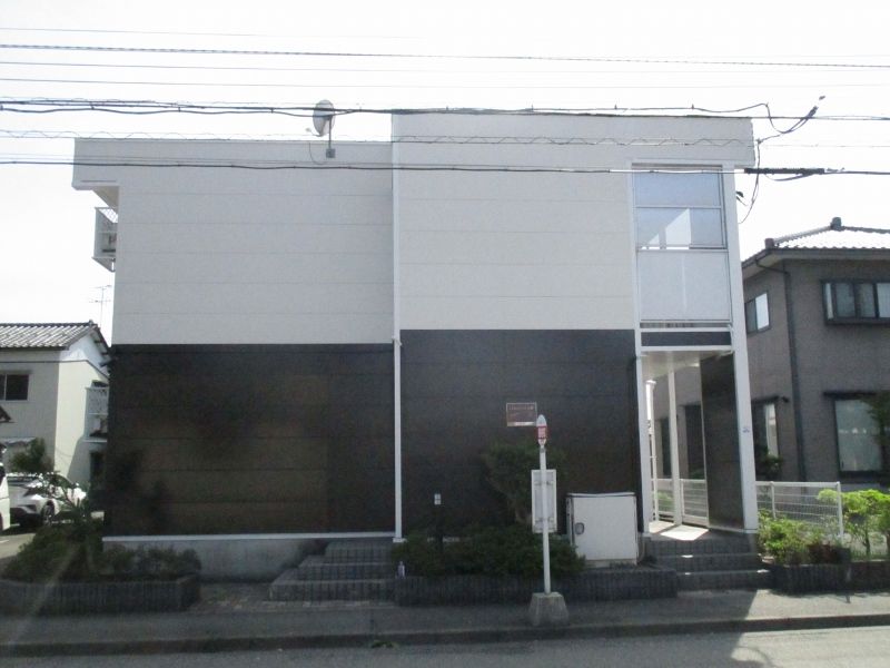 レオパレスセレッソ 外観