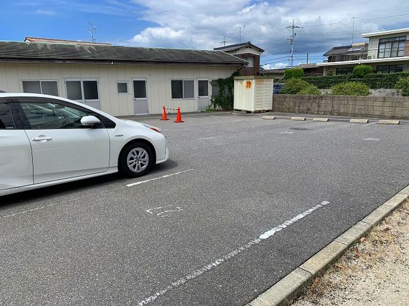 レオパレス室積Ⅰ 駐車場