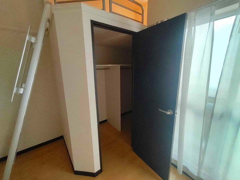 LEONEXT Lumiere Nishidai III Storage