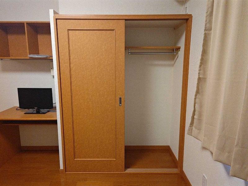 レオパレスメルベーユ　ノール 収納