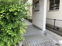 レオパレスホワイトヒルズ エントランス