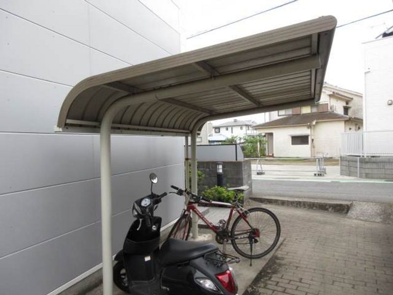 レオパレス森 共用部分