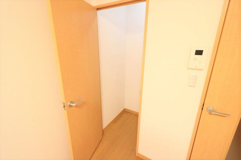 レオパレストサキ 収納