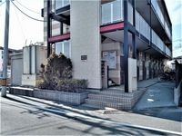 レオパレスヴィラ美女木 エントランス