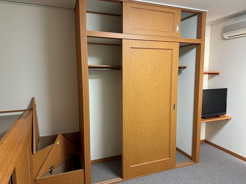 レオパレスアベニュー新涯 収納